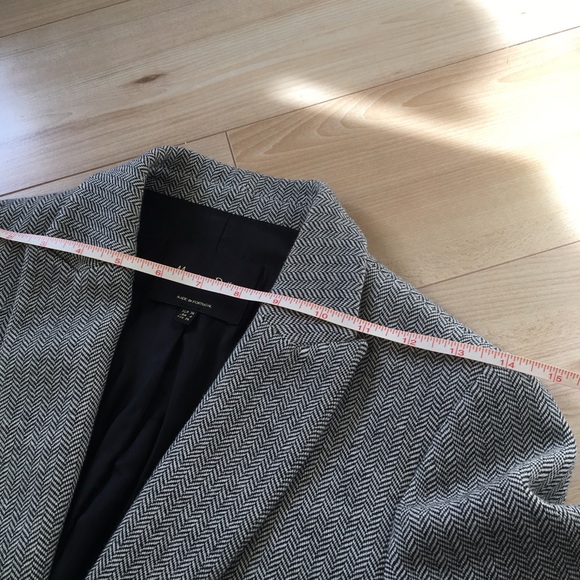 (SOLD) Massimo Dutti Herringbone Blazer - Picture 9 of 9